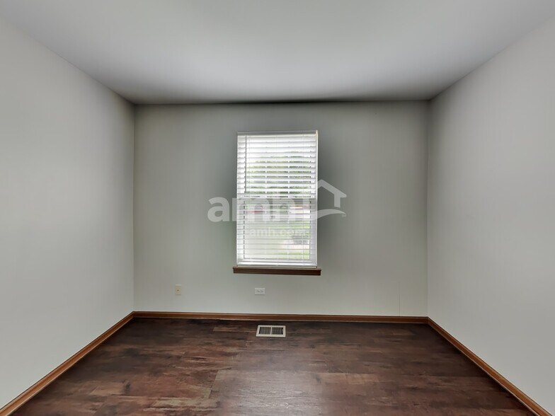 Building Photo - 1304 Partridge Dr