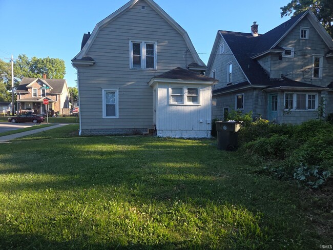 Building Photo - 1149 E Indiana Ave
