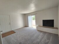 Building Photo - 600 Reusens Rd