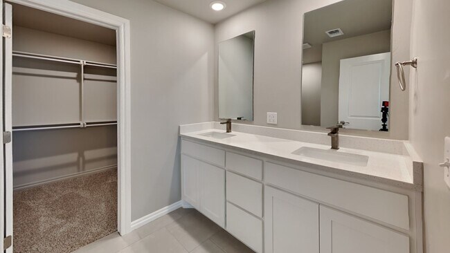 Building Photo - Spectacular 3 Bedroom 2.5 Bathroom Home in...