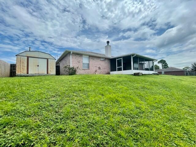 Building Photo - 1221 Northview Dr