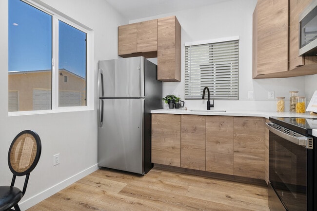 Building Photo - 3315 Clairemont Mesa Blvd