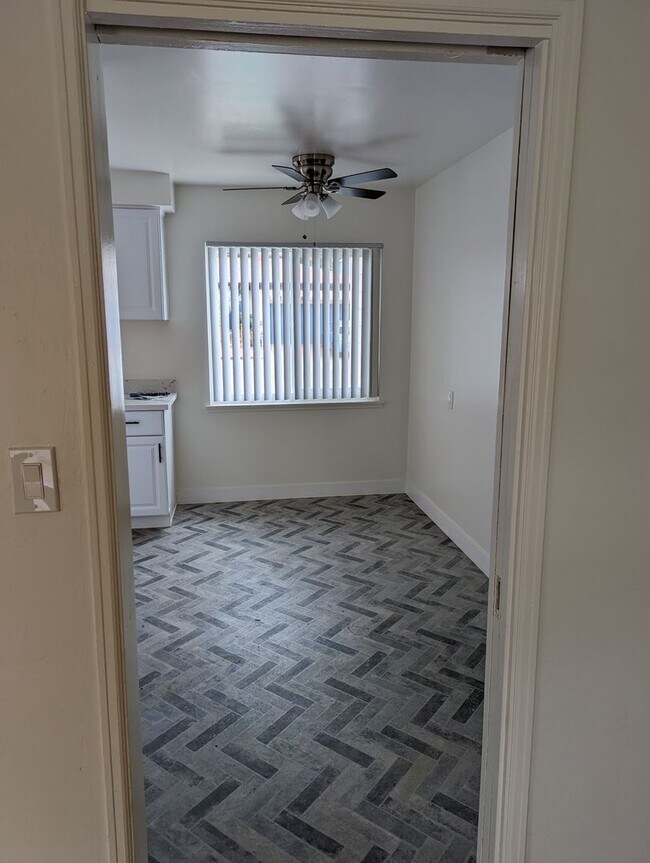 Building Photo - 2 Bed/1 Bath in Lemon Grove