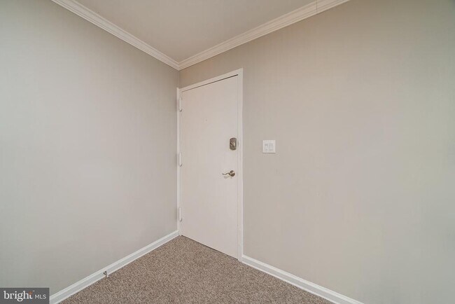Building Photo - 8318 Kingsgate Rd