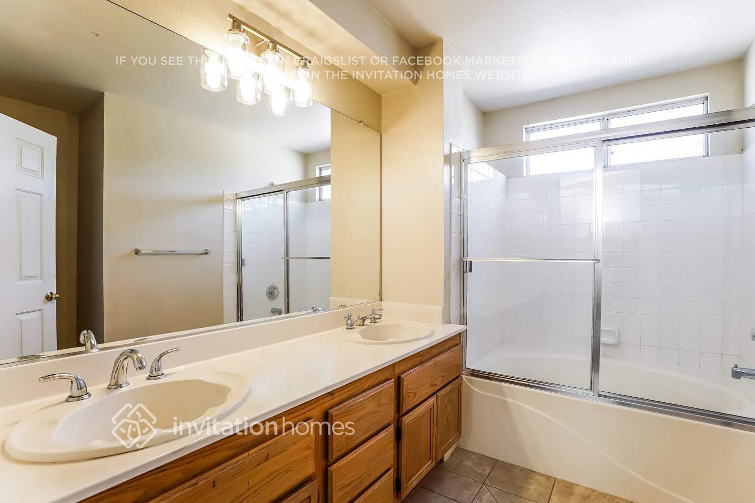 Building Photo - 2547 Gemstone Ave