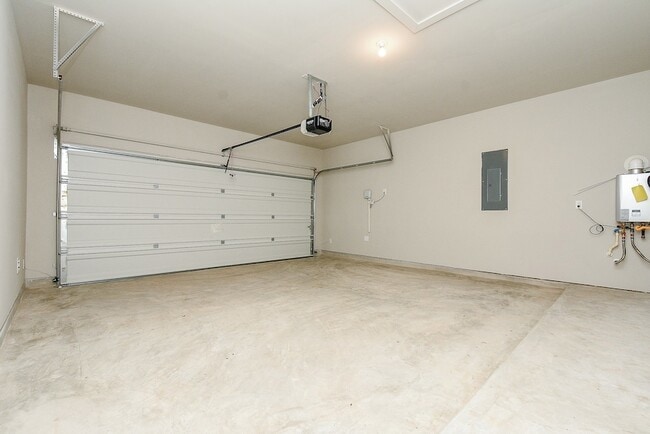 Building Photo - 2022 W Darlington Oak Ct