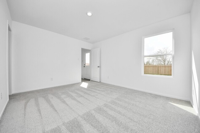 Building Photo - 29643 Knollwood Bay Rd