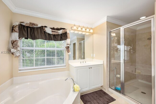 Building Photo - 7841 Jewelwood Dr