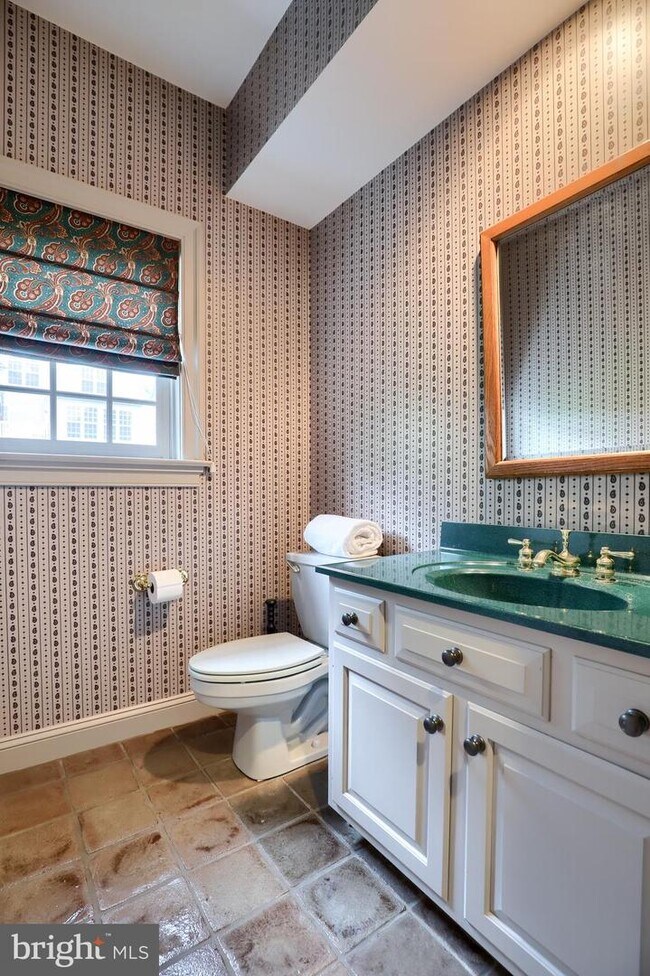 Building Photo - 1886 Conard Rd