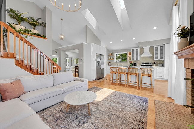 Building Photo - 14602 E Bellewood Pl
