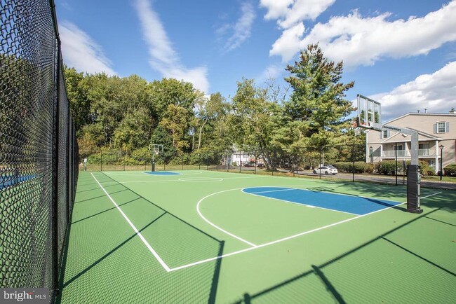 Building Photo - 25 Mulberry Ct