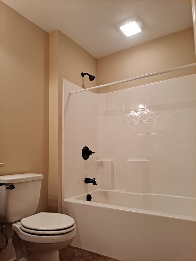 Building Photo - 12170 Inglecrest Ln