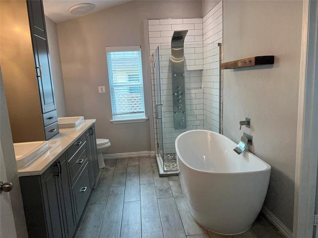 Building Photo - 4605 Freeman Dr