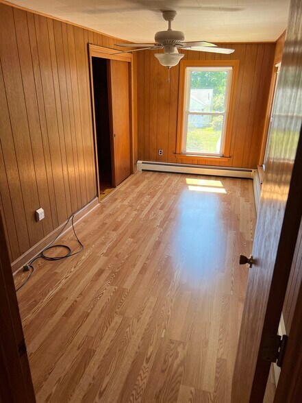 Building Photo - 175 May St