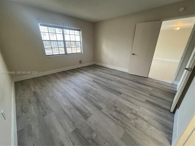 Building Photo - 5731 NW 37th St