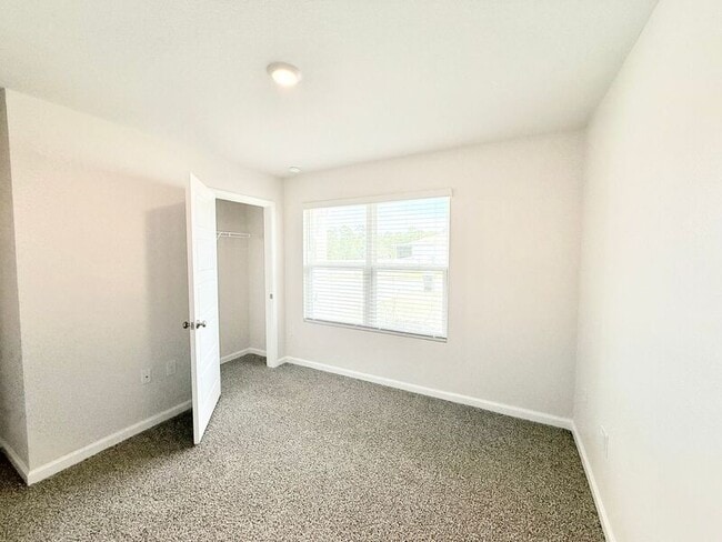 Building Photo - 6130 Native Dancer Wy