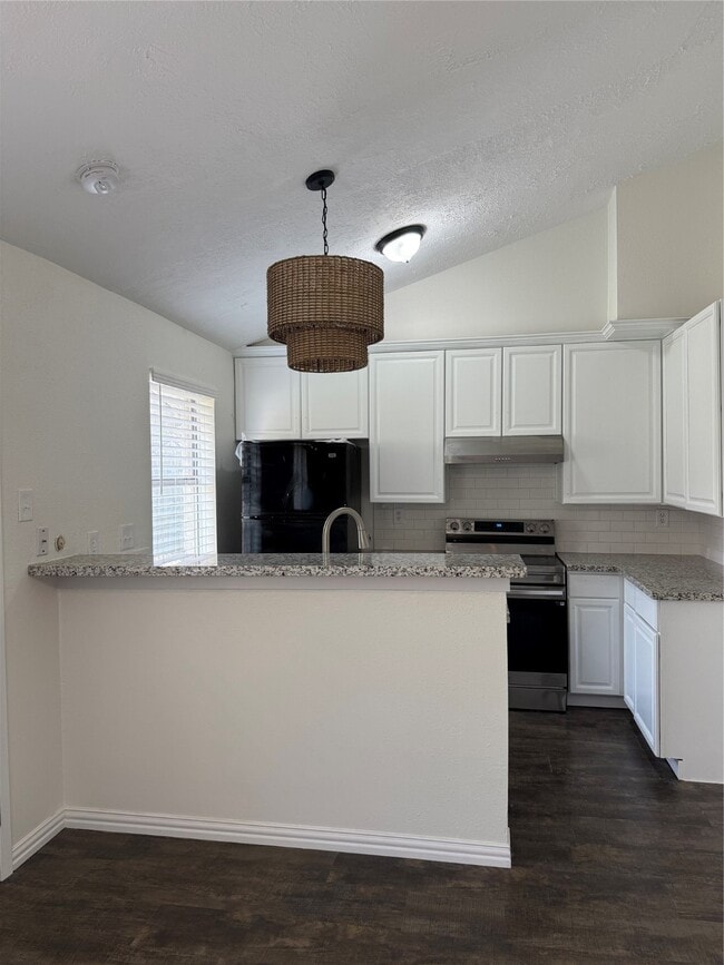 Building Photo - 16715 Ribbonridge Dr