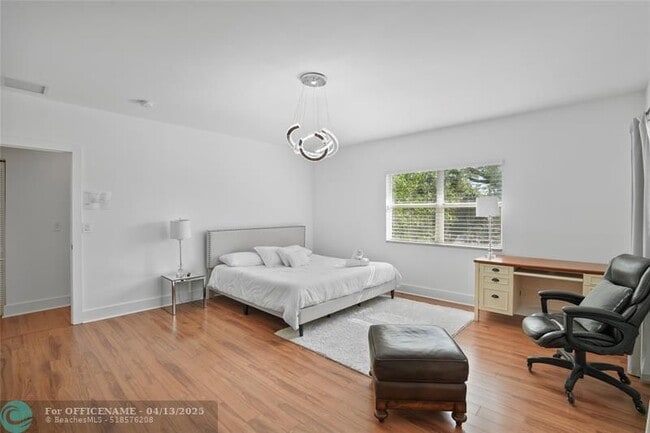 Building Photo - 833 SW 17th St