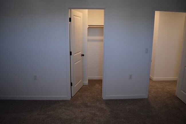 Building Photo - 4770 Sami Jo Dr
