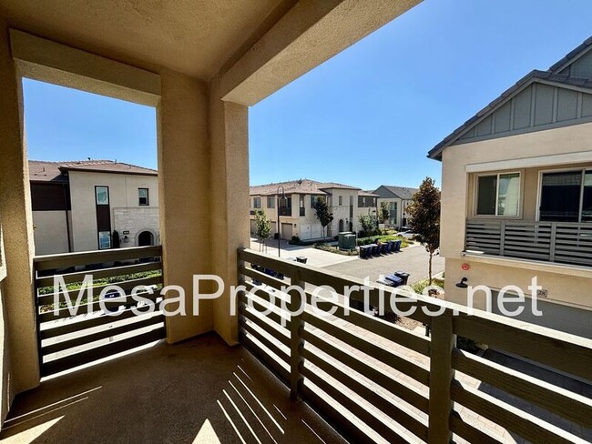 Building Photo - 3880 S Oasis Paseo
