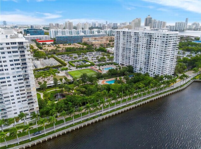 Building Photo - 2801 NE 183rd St