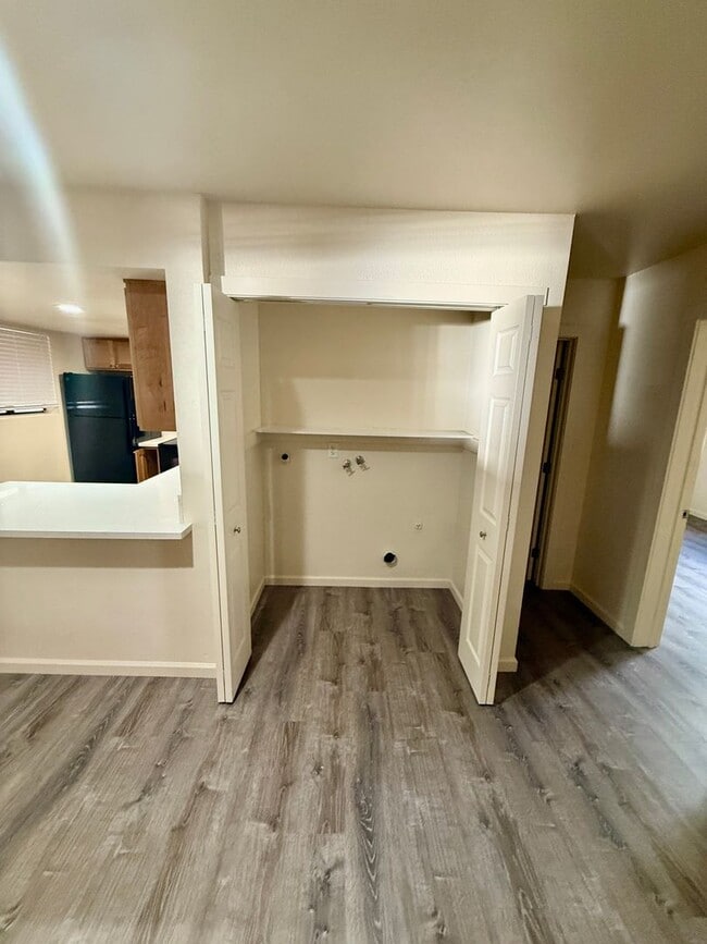 Building Photo - Lupin Apartments