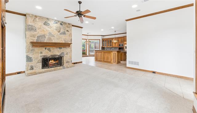 Building Photo - 712 Castle Creek Dr