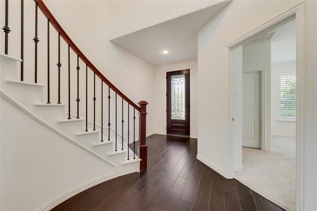 Building Photo - 6915 Barnes Dr