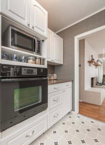 Kitchen - 1319 Gemini St SE