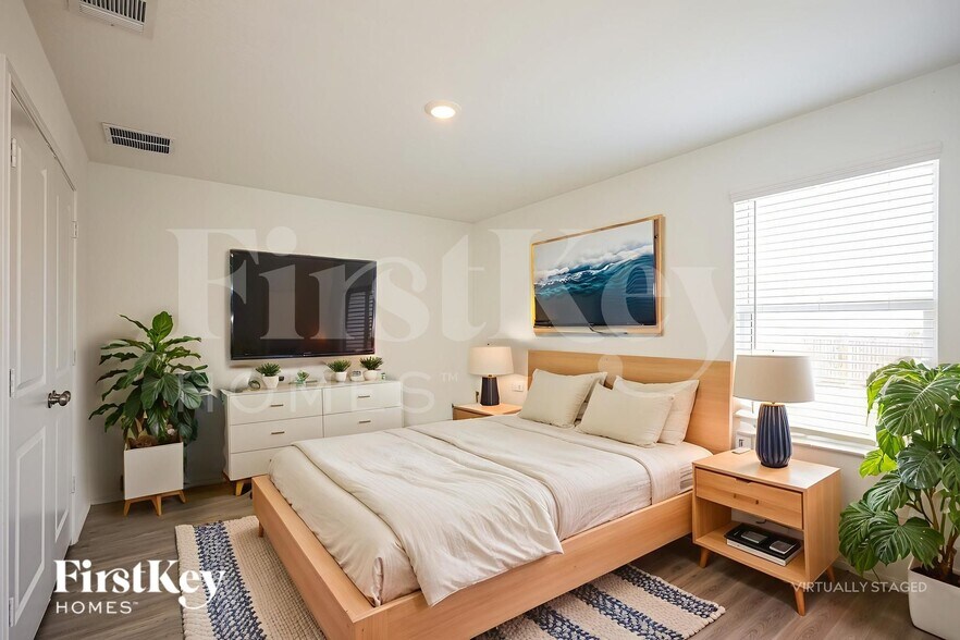 Building Photo - 7266 Plow Run