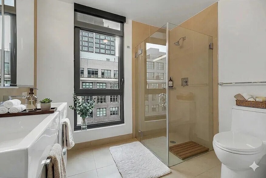 Building Photo - 181 Front St