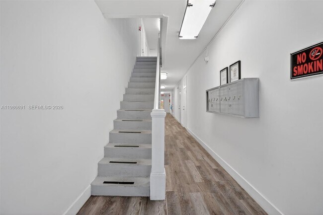 Building Photo - 1630 SW 10th St