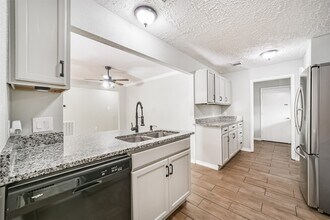 Building Photo - 22203 Fincastle Dr