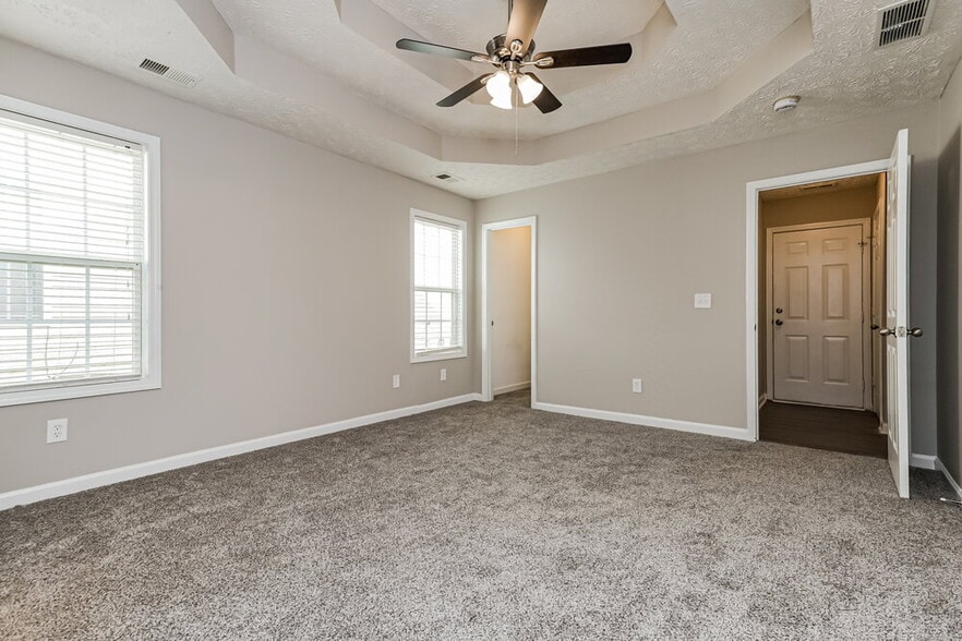 Building Photo - 225 Lassiter Dr