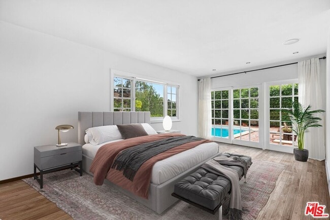 Building Photo - 10216 Cielo Dr