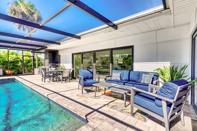 Building Photo - 106 Playmore Dr