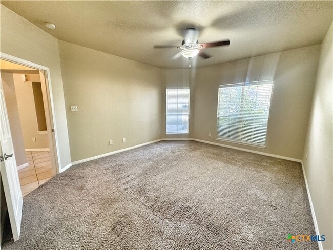 Building Photo - 2263 Kensington Way