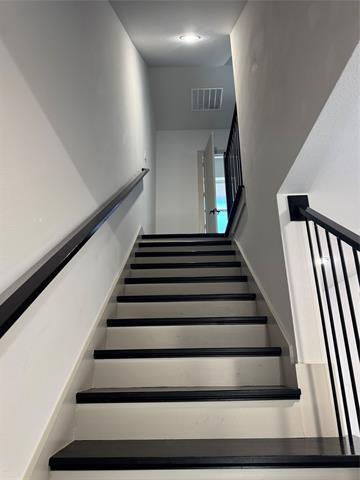 Building Photo - 2511 Carolwood Ln