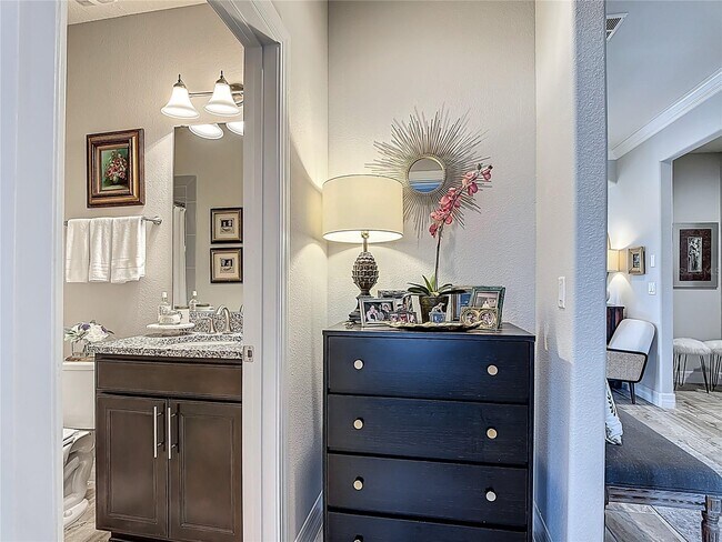 Building Photo - 588 Cantabria Dr