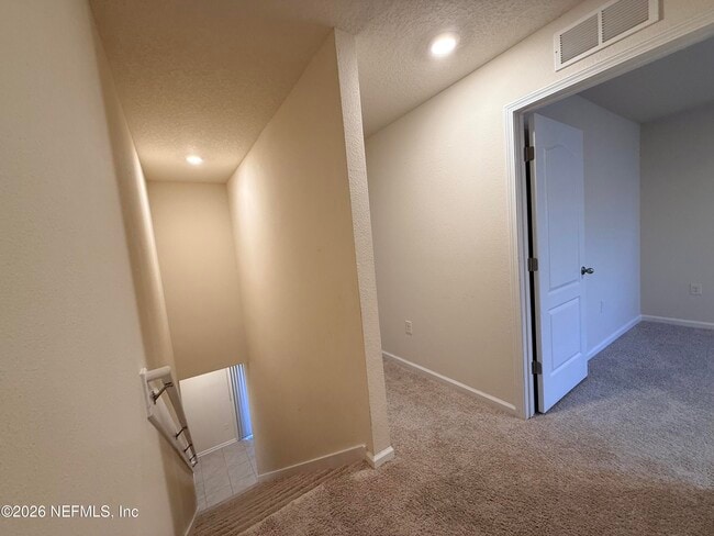 Building Photo - 246 Aralia Ln
