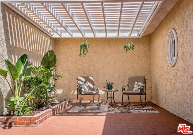 Building Photo - 7830 W 83rd St