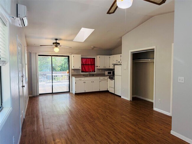 Building Photo - 8101 Williamson Creek Drive