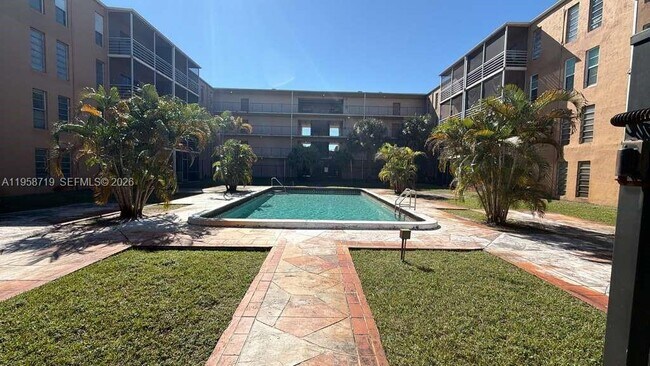 Building Photo - 4848 NW 24th Ct