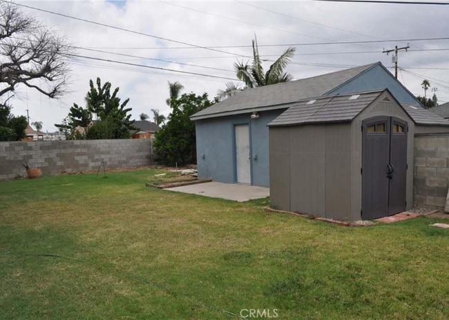 Building Photo - 6129 Myrtle Avenue