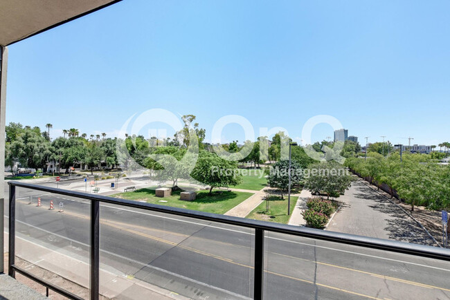Building Photo - 506 S Hardy Dr