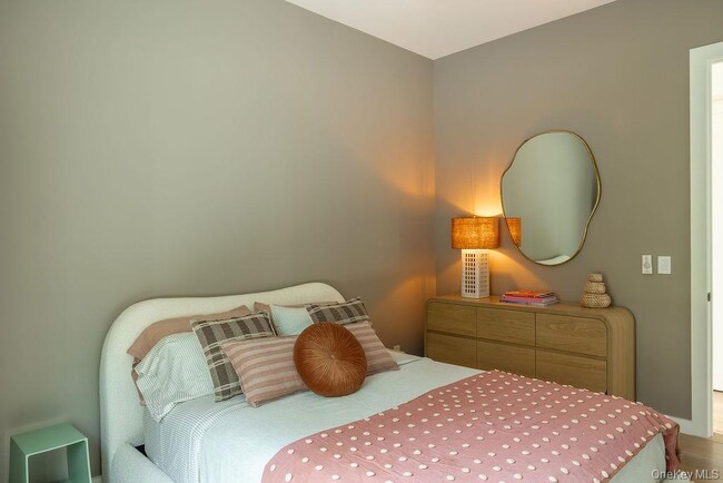 Building Photo - 72 Van Tine Rd