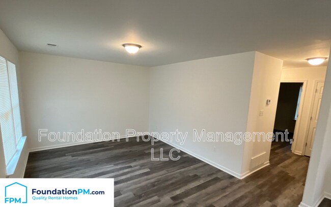 Building Photo - 3679 Tchulahoma Rd