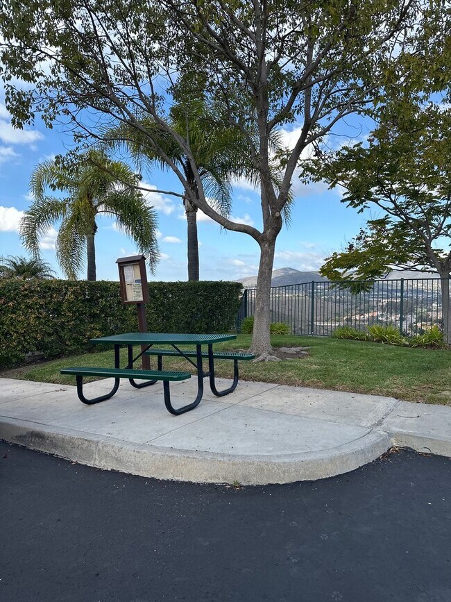 Building Photo - SCRIPTS RANCH-FULLY REMODELED  2 BED, 2.5 BATH - AVAILABLE NOW!