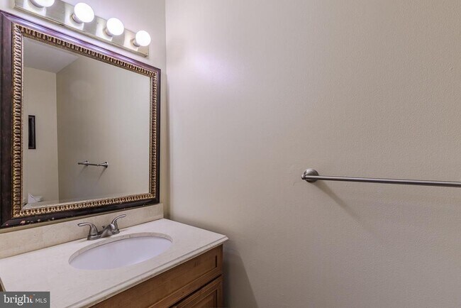 Building Photo - 3180 Rivanna Ct