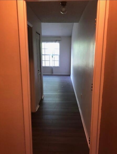 Building Photo - 2879 Thaxton Dr